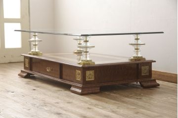 中古　イタリア製　異彩を放つデザインが魅力的なセンターテーブル(ローテーブル)(R-050000)