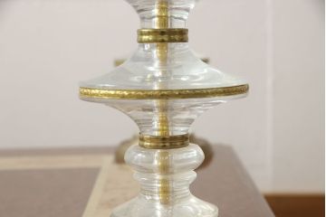 中古　イタリア製　異彩を放つデザインが魅力的なセンターテーブル(ローテーブル)(R-050000)