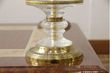 中古　イタリア製　異彩を放つデザインが魅力的なセンターテーブル(ローテーブル)(R-050000)