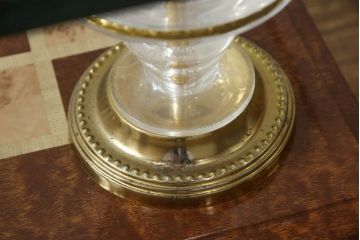 中古　イタリア製　異彩を放つデザインが魅力的なセンターテーブル(ローテーブル)(R-050000)