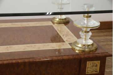 中古　イタリア製　異彩を放つデザインが魅力的なセンターテーブル(ローテーブル)(R-050000)