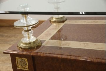 中古　イタリア製　異彩を放つデザインが魅力的なセンターテーブル(ローテーブル)(R-050000)