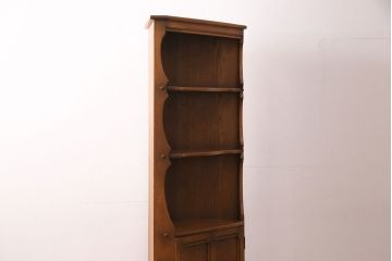 イギリスヴィンテージ　ERCOL(アーコール)　ニレ材　優美なデザインがおしゃれなコーナーキャビネット(収納棚、ビンテージ)(R-050003)