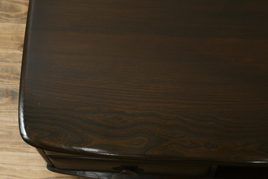 イギリスヴィンテージ　ERCOL(アーコール)　インテリアの差をつける!希少なパンドラボックスコーヒーテーブル　(R-050009)