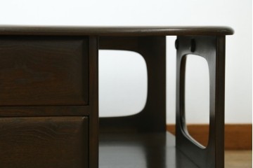 イギリスヴィンテージ　ERCOL(アーコール)　インテリアの差をつける!希少なパンドラボックスコーヒーテーブル　(R-050009)