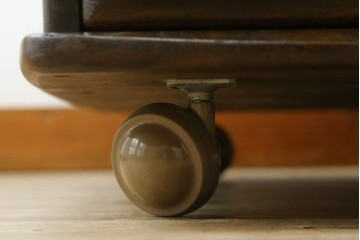 イギリスヴィンテージ　ERCOL(アーコール)　インテリアの差をつける!希少なパンドラボックスコーヒーテーブル　(R-050009)