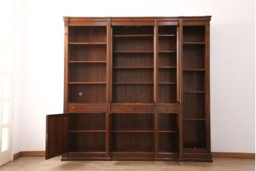 中古　展示美品　イタリア製　MARCHETTI(マルケッティ)　希少モデル!　特大キャビネット(収納棚、食器棚、カップボード、飾り棚)(R-050011)