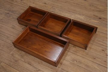 中古　展示美品　イタリア製　MARCHETTI(マルケッティ)　希少モデル!　特大キャビネット(収納棚、食器棚、カップボード、飾り棚)(R-050011)