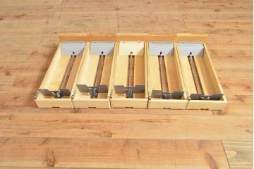 【簡易リペア限定品】レトロ家具　昭和レトロ　KIHARA　ナチュラルスタイルにおすすめ!小物収納に便利なナラ材製ネームプレート付きカードケース(引き出し、チェスト、図書館、図書室)(R-050013)