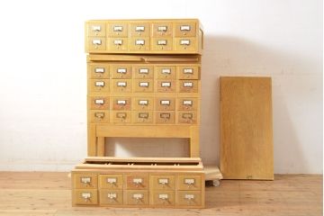 【簡易リペア限定品】レトロ家具　昭和レトロ　KIHARA　ナチュラルスタイルにおすすめ!小物収納に便利なナラ材製ネームプレート付きカードケース(引き出し、チェスト、図書館、図書室)(R-050013)