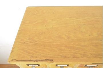 レトロ家具　昭和レトロ　KIHARA　ナチュラルスタイルにおすすめ!小物収納に便利なナラ材製ネームプレート付きカードケース(引き出し、チェスト、図書館、図書室)(R-050013)