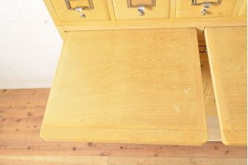 【簡易リペア限定品】レトロ家具　昭和レトロ　KIHARA　ナチュラルスタイルにおすすめ!小物収納に便利なナラ材製ネームプレート付きカードケース(引き出し、チェスト、図書館、図書室)(R-050015)