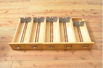 【簡易リペア限定品】レトロ家具　昭和レトロ　KIHARA　ナチュラルスタイルにおすすめ!小物収納に便利なナラ材製ネームプレート付きカードケース(引き出し、チェスト、図書館、図書室)(R-050015)