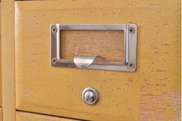 レトロ家具　昭和レトロ　KIHARA　雑貨屋さん収納が叶うナラ材製ネームプレート付きカードケース(引き出し、チェスト、図書館、図書室)(R-050018)