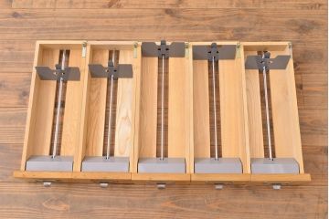 レトロ家具　昭和レトロ　KIHARA　ナラ材のあたたかみのある風合いが魅力的なネームプレート付きカードケース(引き出し、チェスト、図書館、図書室)(R-050020)