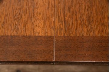 中古　美品　ブランド家具　DREXEL HERITAGE(ドレクセルヘリテイジ)　Triune(トライユン)　品のある佇まいがすてきなダイニングテーブル(エクステンションテーブル)(R-050026)