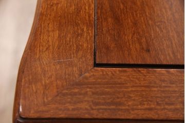 中古　カリン材　真鍮の金具がおしゃれな高級サイドボード(収納棚、キャビネット、花梨材)(R-050030)