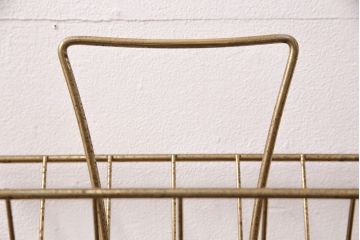 アンティーク雑貨　ディスプレイとしておすすめ!レトロな佇まいが魅力的なマガジンラック(本立て)(R-050040)