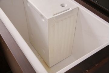 北欧ヴィンテージ　ノルウェー製　激レア品!ローズウッド材の風合いがお洒落な雰囲気を引き立たせるクーラーキャビネット(サイドボード、収納棚、戸棚、ビンテージ)(R-050049)