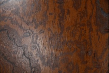 中古　岩谷堂箪笥　見事な手打ち金具と躍動感のある杢目が魅力の重ね箪笥　(R-050054)