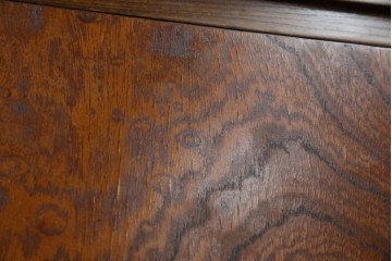 中古　岩谷堂箪笥　見事な手打ち金具と躍動感のある杢目が魅力の重ね箪笥　(R-050054)