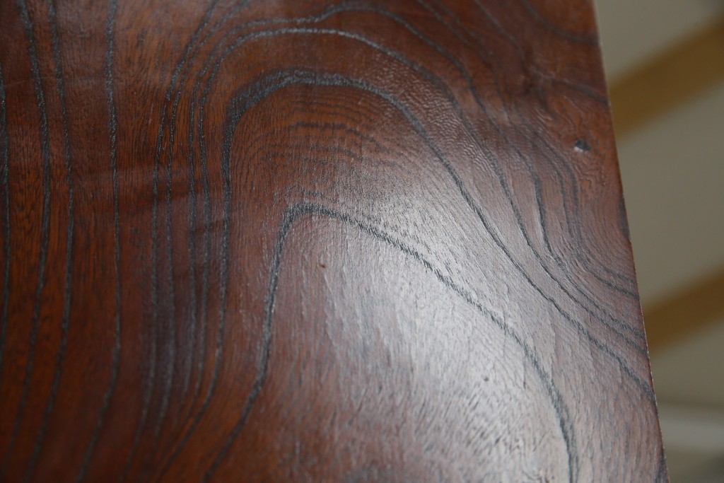 中古　岩谷堂箪笥　見事な手打ち金具と躍動感のある杢目が魅力の重ね箪笥　(R-050054)