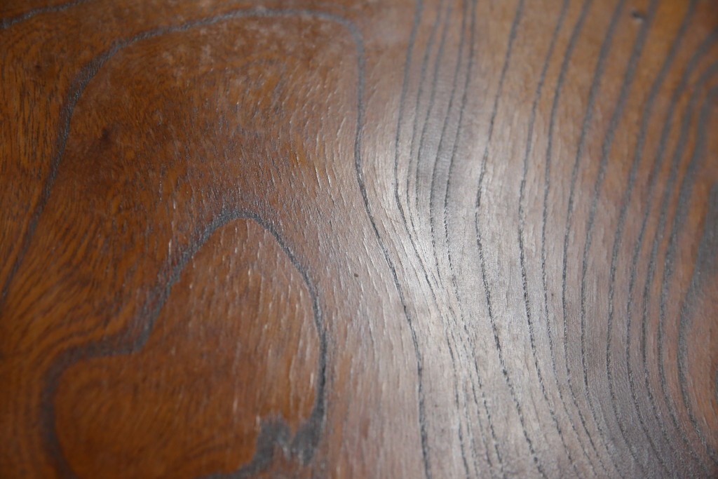 中古　岩谷堂箪笥　見事な手打ち金具と躍動感のある杢目が魅力の重ね箪笥　(R-050054)