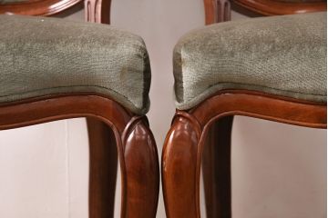 中古　高級家具　カリン材　ロココ調の優美なチェア2脚セット(ダイニングチェア、サロンチェア、椅子、花梨材)(R-050056)