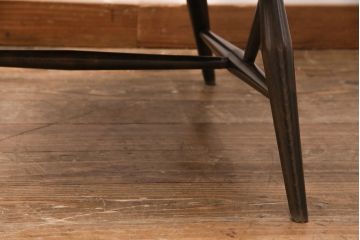 ヴィンテージ家具　ERCOL(アーコール)　エバーグリーン　エレガントな雰囲気漂う1人掛けイージーチェア(ラウンジチェア、アームチェア、椅子、ソファ、ビンテージ)(R-050061)