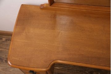 中古　美品　横浜ダニエル(daniel)　チェア付き　温かみのある色合いと上品な佇まいが魅力のドレッサー(鏡台)(定価約60万円)(R-050064)