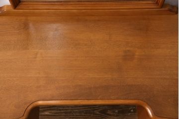 中古　美品　横浜ダニエル(daniel)　チェア付き　温かみのある色合いと上品な佇まいが魅力のドレッサー(鏡台)(定価約60万円)(R-050064)