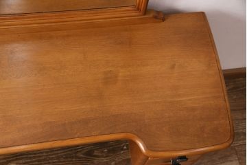 中古　美品　横浜ダニエル(daniel)　チェア付き　温かみのある色合いと上品な佇まいが魅力のドレッサー(鏡台)(定価約60万円)(R-050064)
