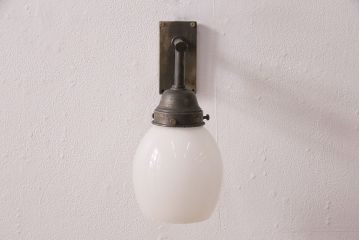 アンティーク照明　透かしの意匠が上品なアクセントになる壁掛け照明(ウォールランプ、壁付け照明)(R-050065)