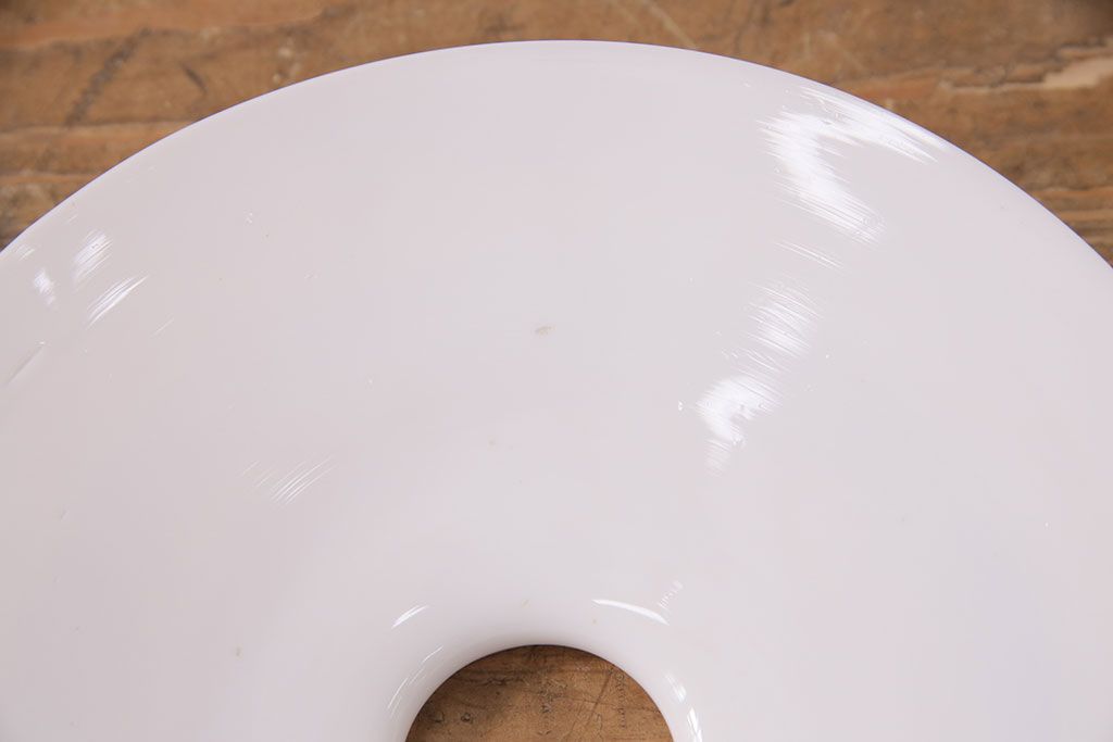 アンティーク照明　レトロな佇まいがあたたかみを感じる平笠シェードのペンダントライト2個セット(吊り下げ照明、天井照明)(R-050069)