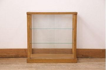 アンティーク家具　昭和レトロ　素朴な木の風合いが味わい深い卓上ガラスケース(ショーケース、陳列棚、飾り棚)(R-050077)