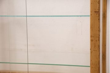アンティーク家具　昭和レトロ　素朴な木の風合いが味わい深い卓上ガラスケース(ショーケース、陳列棚、飾り棚)(R-050077)
