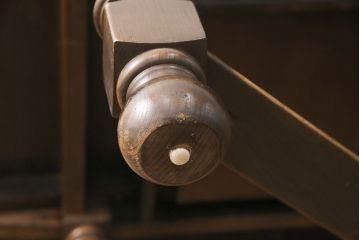 イギリスヴィンテージ　ERCOL(アーコール)　ニレ材　クラシカルな雰囲気漂うドローリーフテーブル(エクステンションテーブル、ダイニングテーブル、ビンテージ)(R-050080)