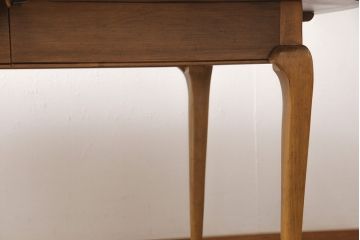 中古　ETHAN ALLEN(イーセンアーレン)　猫脚がおしゃれなドローリーフテーブル(エクステンションテーブル、ダイニングテーブル)(R-050081)