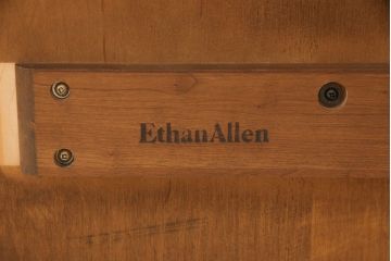 中古　ETHAN ALLEN(イーセンアーレン)　猫脚がおしゃれなドローリーフテーブル(エクステンションテーブル、ダイニングテーブル)(R-050081)
