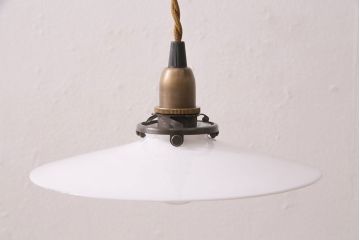 アンティーク照明　レトロな空間づくりにおすすめ!平笠シェードの吊り下げ照明(ペンダントライト、天井照明、電笠)(R-050083)