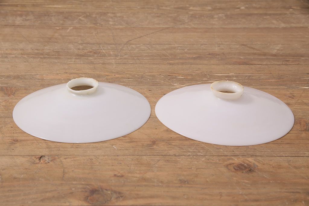 アンティーク照明　和製アンティーク　どこか懐かしさが漂う平笠シェードのペンダントライト2個セット(R-050085)