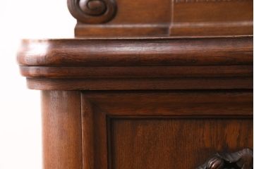 アンティーク家具　フランスアンティーク　オーク材　特注サイズ　繊細な彫刻が魅力!エレガントな雰囲気を醸し出す迫力満点の大きなサイドボード(キャビネット、戸棚、収納棚)(R-050087)