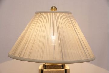 ヴィンテージ照明　大理石風のスタンドがクラシカルな雰囲気を醸しだすテーブルスタンド(卓上照明、テーブルライト、デスクスタンド、ビンテージ)(R-050098)