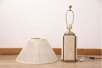 ヴィンテージ照明　大理石風のスタンドがクラシカルな雰囲気を醸しだすテーブルスタンド(卓上照明、テーブルライト、デスクスタンド、ビンテージ)(R-050098)