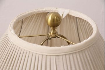 ヴィンテージ照明　大理石風のスタンドがクラシカルな雰囲気を醸しだすテーブルスタンド(卓上照明、テーブルライト、デスクスタンド、ビンテージ)(R-050098)