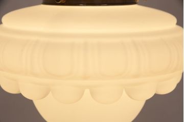 アンティーク照明　可愛らしい凝ったデザインが魅力的な天井照明(吊り下げ照明、ペンダントライト)(R-050100)