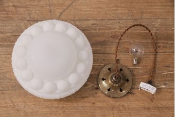 アンティーク照明　可愛らしい凝ったデザインが魅力的な天井照明(吊り下げ照明、ペンダントライト)(R-050100)