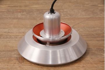 ヴィンテージ照明　デンマーク　オレンジカラーがおしゃれ!空間のアクセントになる吊り下げ照明(天井照明、ペンダントライト、シェード、ビンテージ)(R-050105)
