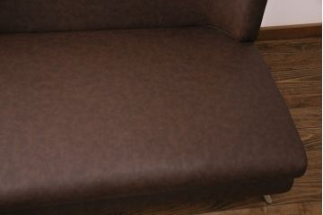 中古　美品　ARMONIA(アルモニア)　Bella Curva　合皮　スタイリッシュなデザインがおしゃれな2Pソファ、カウチソファセット(コーナーソファ、L字型ソファ、2人掛け、3人掛け)(R-050108)