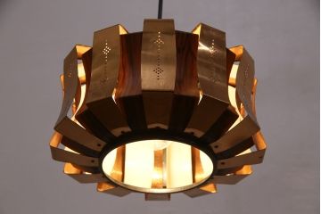 ヴィンテージ照明　デンマーク　ミッドセンチュリースタイルの空間づくりにおすすめの吊り下げ照明(天井照明、ペンダントライト、シェード、ビンテージ)(R-050109)